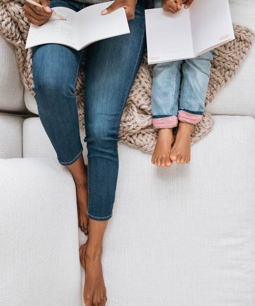 Mom-Toddler-Read-Cuddle-Blue-White-Beige